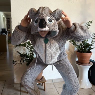 2 Onesie (Koala, Panda)