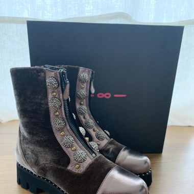 Boots from 181