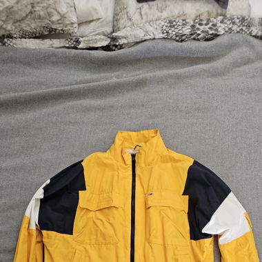 TOMMY JEANS JACKE 
