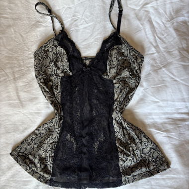 Beldona Lingerie Top – Size M (Stretchy)