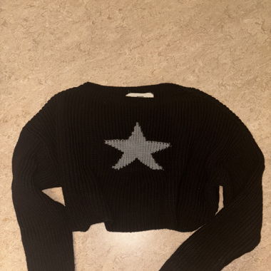 Stern Pullover