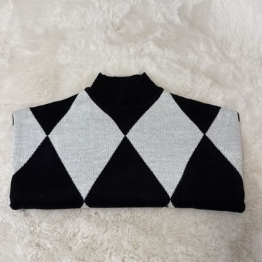 Maglione bianco e nero