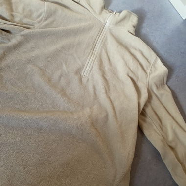 Pull en polaire beige à fermeture éclair