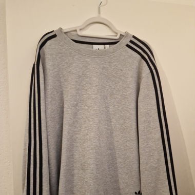 Adidas Sweatshirt