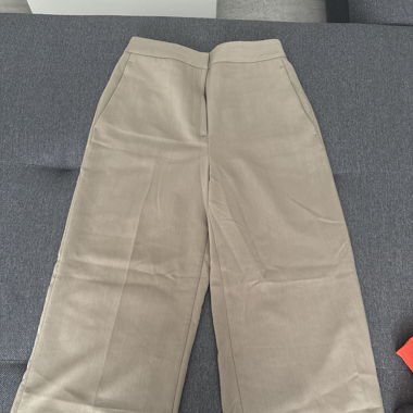 Magnifique pantalon Zara neuf 