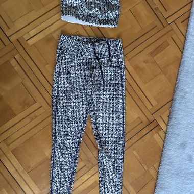 Set sportivo top e pantaloni