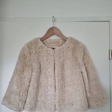 Veste en faux fourrure 