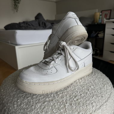 Sneaker