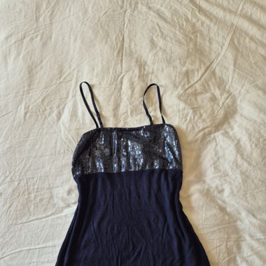 Top sequin 