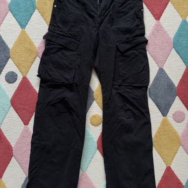Pantaloni cargo neri Bershka