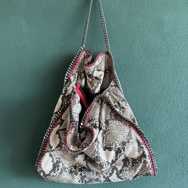 Stella McCartney Schultertasche Pythonmuster