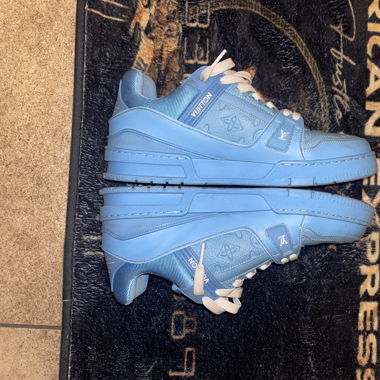 Lv trainer embossed blue 