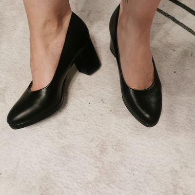 Black Pumps with Block Heel
