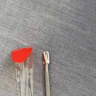 Professioneller Nagelhautschieber 