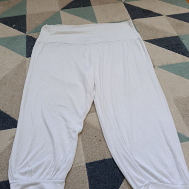 Three-Quarter Pants
