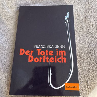 Libro tedesco Der Tote im Dorfteich