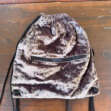 Velvet backpack with zip pocket