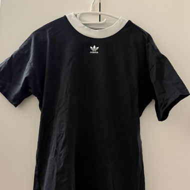 Kleid Adidas