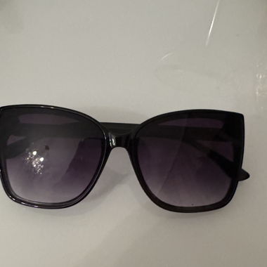 Lunettes de soleil Dior sparkly black tendance 