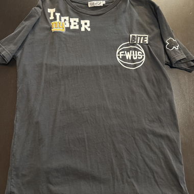 Follow us Schwarzes T-Shirt