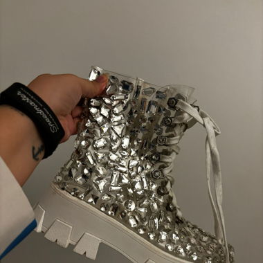 Rhinestone boots for Festivals