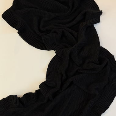 Sciarpa in maglia nera
