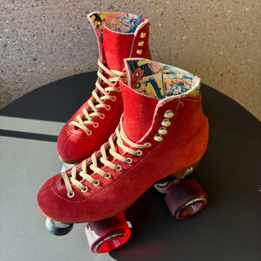 Rollschuhe aus Wildleder, Grösse 38
