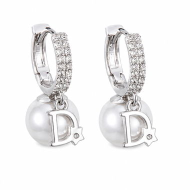 Creoles with pearls and letters