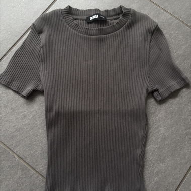 Graues Kurzarm-Rippshirt XXS