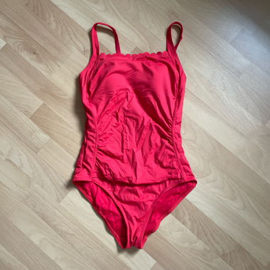 Red swimsuit M
