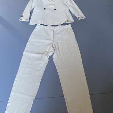 Pantalons ivoire (en fait en ensemble deux pièces avec blazer)