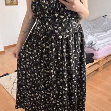 SHEIN Curve Floral Maxi Dress