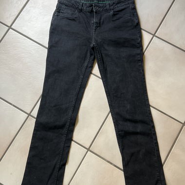 Schwarze Straight-Leg Jeans