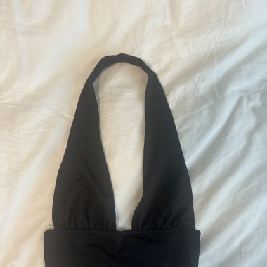 Schwarzes Neckholder Top
