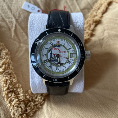 Orologio analogico russo Vostok