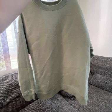 AMISU Sweatshirt grün