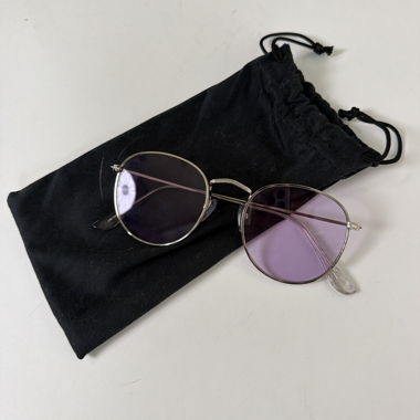 Runde violette Sonnenbrille