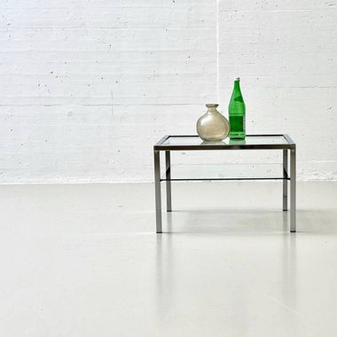 Schöner Couchtisch aus Glas 