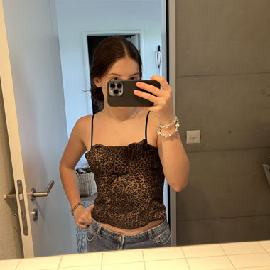 Leopard top