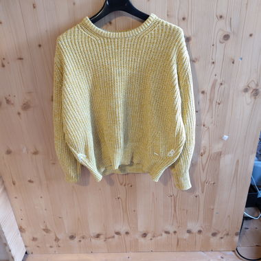 knit sweater