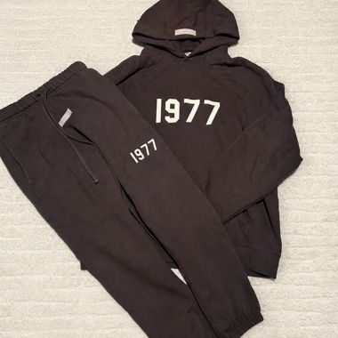 Essentials 1977 Set