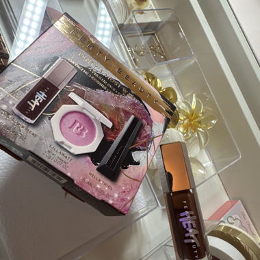 Gloss pour lèvres HEAT Fenty Beauty