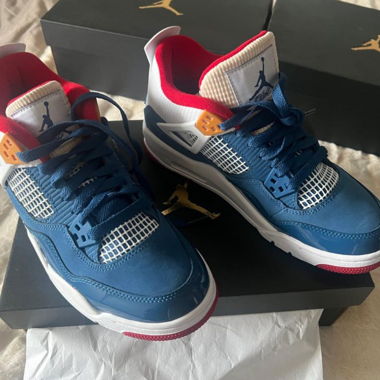 Air Jordan 4 Retro GS