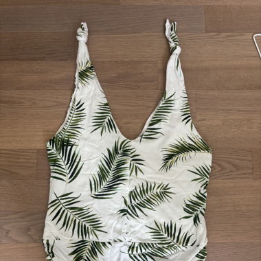 palm body top