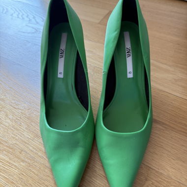 grüne pumps
