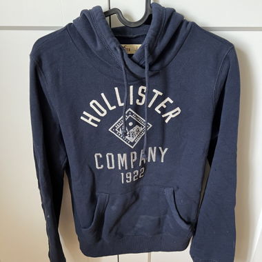 Hollister Pulli