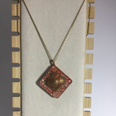 Handmade collier avec pendentifs en fleurs