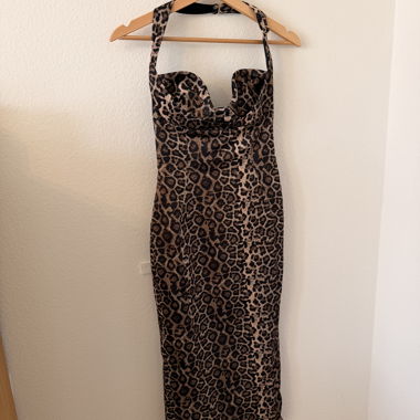 Leo Midi Kleid von Oh Polly in XS