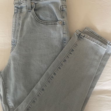  High Waisted Mom Jean