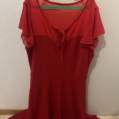 Robe rouge pin-up 
